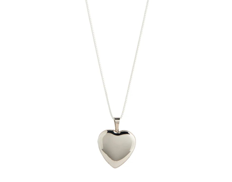 Classic Heart Locket, Silver | Lisbeth Lisbeth - Ambiente Gifts, Decor & Design