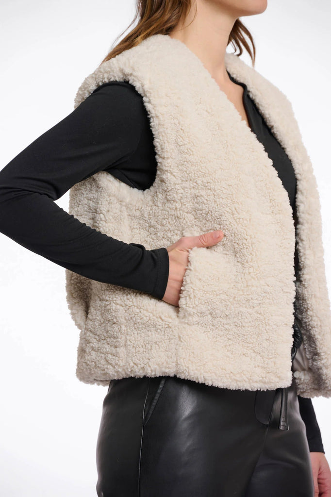 Frencie Teddy Vest, Birch | Rino & Pelle Rino & Pelle - Ambiente Gifts, Decor & Design